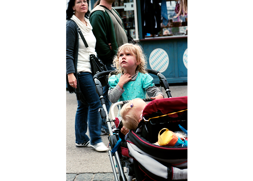 Kinder Oktoberfest Geisterbahn7